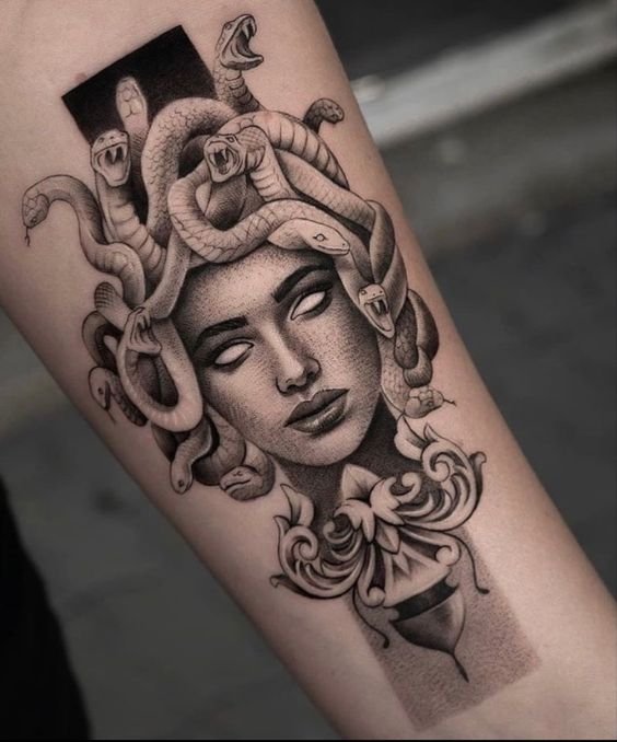 Griekse Tattoos Betekenis, Symboliek en Ontwerp VEAN TATTOO VeAn