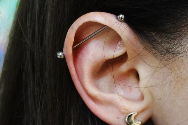 industrial piercing verzorgen